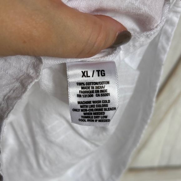 Aeropostale Vintage Y2K tuxedo style White button down - Picture 4 of 10